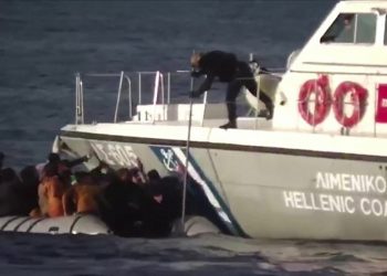 AB’den Yunanistan’a ‘geri itmeler’ konusunda uyarı: Yasadışı sınır dışı işlemleri artık durdurulmalıdır