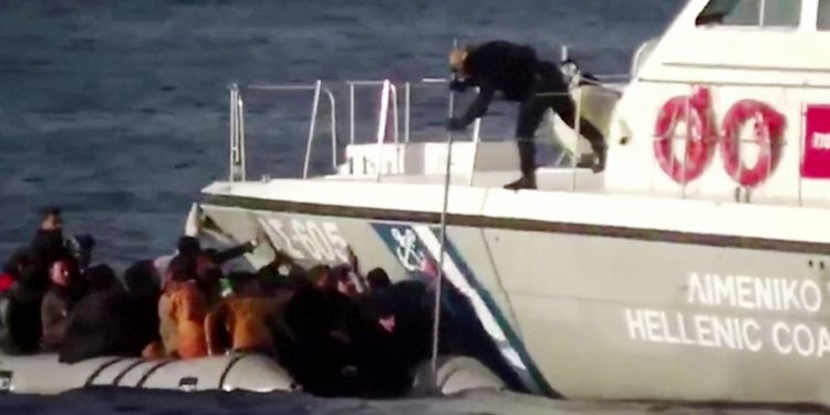 AİHM mahkum etti, Yunanistan mültecilere 330 bin Euro tazminat ödeyecek