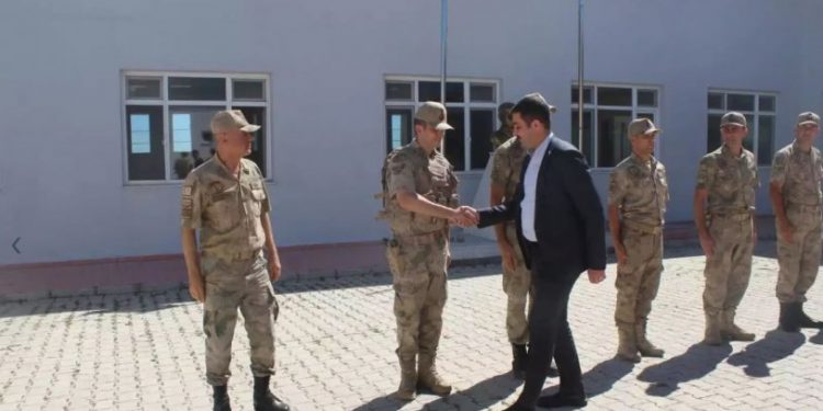 AKP İl Başkanı için askeri tören düzenlendi!