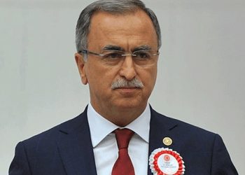 AKP'li Petek: 15 Temmuz raporunun neden yayınlanmadığını Şentop'a sorun
