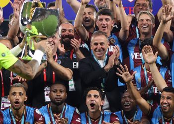 Abdullah Avcı: 7 ayda bir kupa güzel oluyor