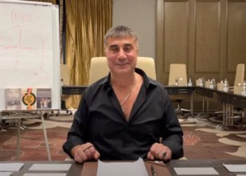 Acarer: Peker, se&ccedil;ime kadar elindeki dosyaları tasnif edecek