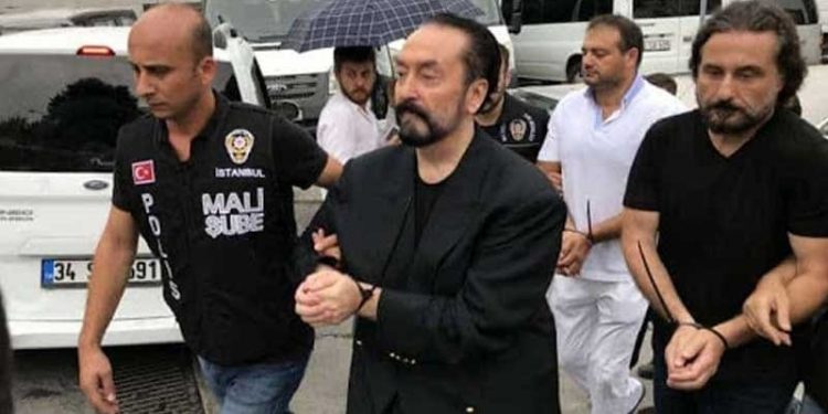 Adnan Oktar davasında gözaltına alınan 3 şüpheli tutuklandı