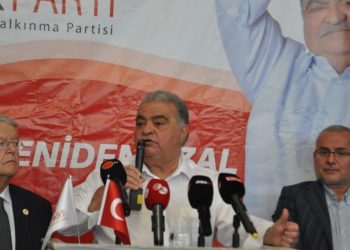 Ahmet Özal: Ben iktisatçıyım, böyle giderse dolar 25,5 TL olacak