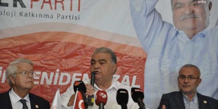 Ahmet Özal: Ben iktisatçıyım, böyle giderse dolar yarın 25,5 lira olacak