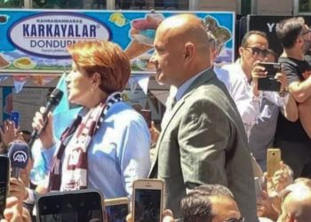 Akşener İYİ Parti’nin mitingine katılan eski AKP’li Turhan Çömez’i övdü