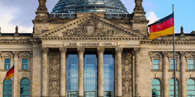 Almanya hükümeti Türkiye'nin Suriye'ye olası harekatına karşı