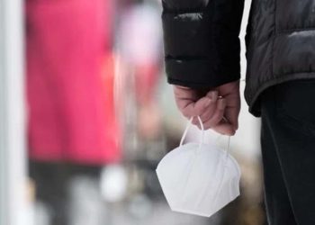 Almanya'da sonbaharda maske zorunluluğu geri geliyor