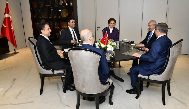 'Altılı masa' beşinci kez Akşener'in ev sahipliğinde toplandı