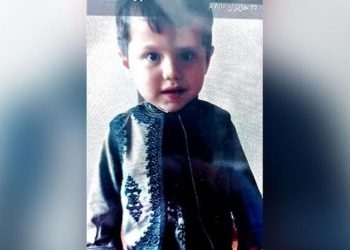 Apartmanın 6'ncı kat balkonundan düşen çocuk öldü