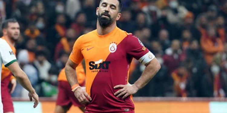 Arda Turan'dan 'Orhan Veli Gencebay' açıklaması: Ben nerede öyle bir ifade kullanmışım? Gören, duyan?