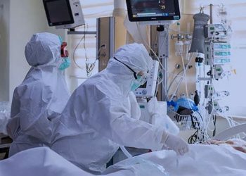 Artan vaka sayısına karşı uzmanlar uyardı: Maske takılmalı, aşı eksiği olan kişiler aşı yaptırmalı