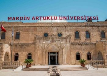Artuklu Üniversitesi'nde Kürtçe konsere engel
