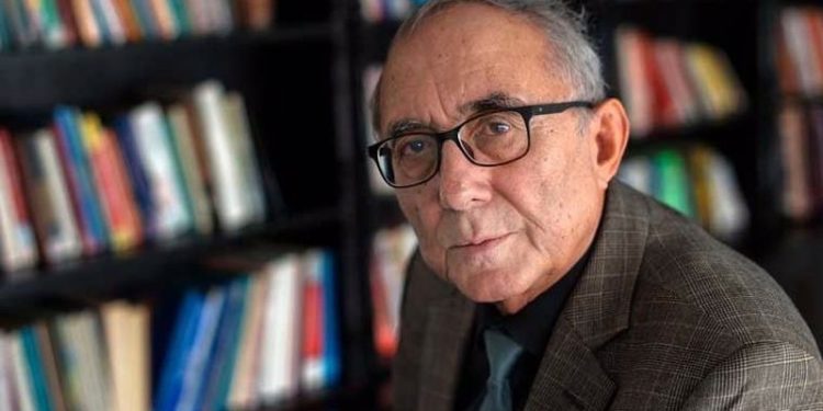 Ataol Behramoğlu'nun üniversitedeki görevine son verdiler