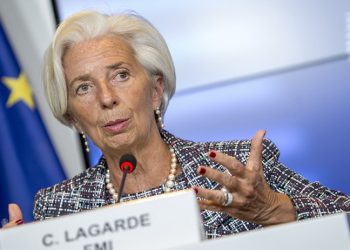 Avrupa Merkez Bankası Başkanı Lagarde: Enflasyon bir süre daha yüksek kalacak