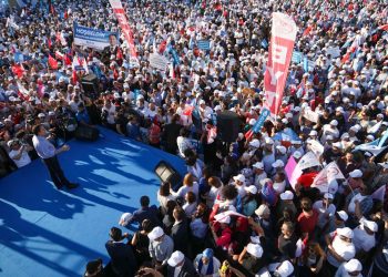 Babacan: Ekonomiyi Cilalı Taş Devri’ne döndürdüler