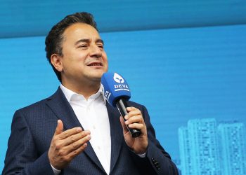 Babacan: Erdoğan’ın tek haneye düşüreceği enflasyon, üç haneye çıktı