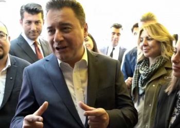 Babacan'dan "6'lı masadan ayrılın sizi iktidara getirelim" diyen vatandaşa: 6 parti birleşip tek parti olmadı