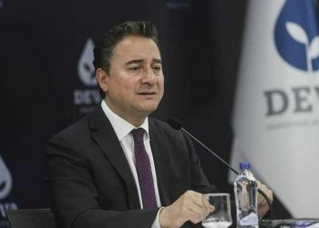 Babacan'dan Erdoğan'a: Enflasyon sizin hatalarınızın bu millete bedeli