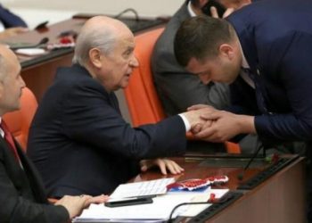 Bah&ccedil;eli davet etti, Ersoy MHP'ye geri d&ouml;nd&uuml;