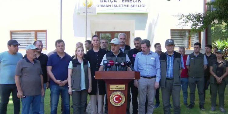 Bakan Kirişçi'den yangın bölgesinde bir garip açıklama: "Orman varlığı bizim için kader"