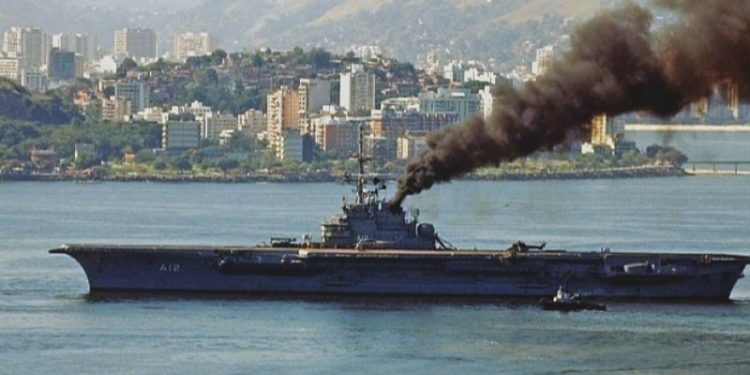 Bakanlık 'Aliağa'da sökümü yapılacak gemide risk tespit edilmedi' dedi