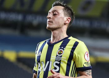 Başakşehir, Mesut Özil'i kadrosuna kattı!