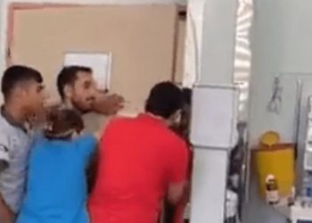 Batman'da sağlık çalışanlarına bıçak çeken şüpheli tutuklandı