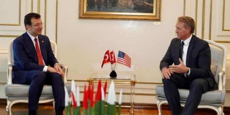 Belediyelerin yabancı diplomatlarla görüşmeleri bakanlık iznine bağlandı