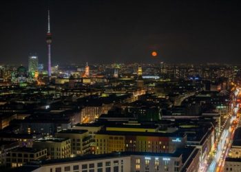 Berlin'de enerji tasarrufu için 200 yapı gece ışıklandırılmayacak