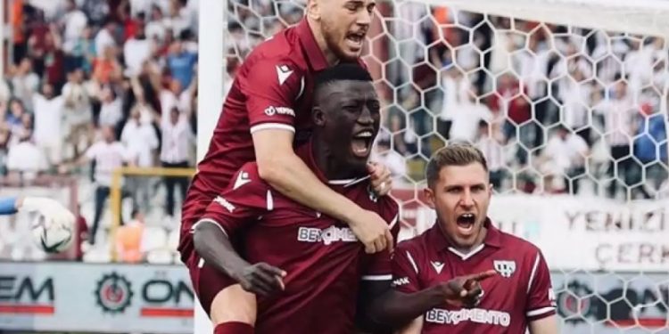 Beşiktaş görüşüyor, Avrupa'dan da talipleri var; Bandırmasporlu yıldıza telif yağıyor!