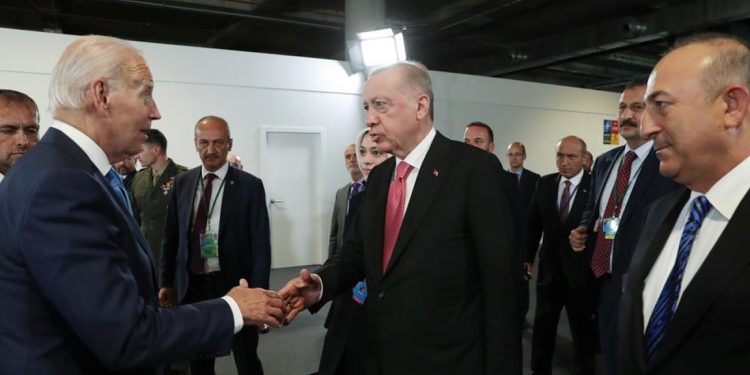 Beyaz Saray: Biden, Türkiye'nin F-16 talebini destekliyor