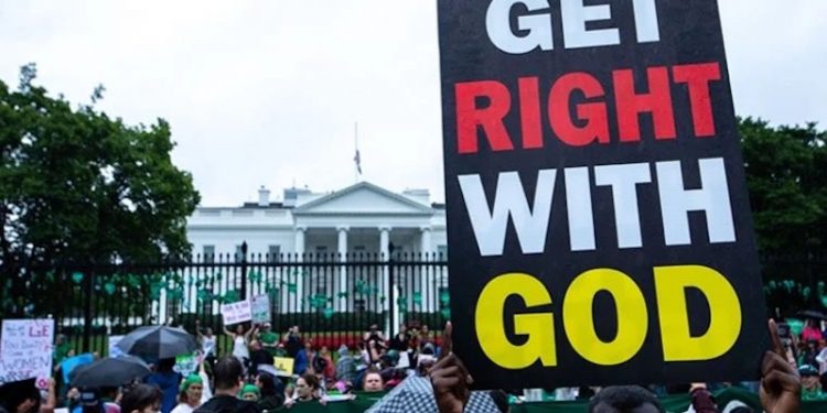 Beyaz Saray önünde gösteri: Kürtajı yasallaştırın