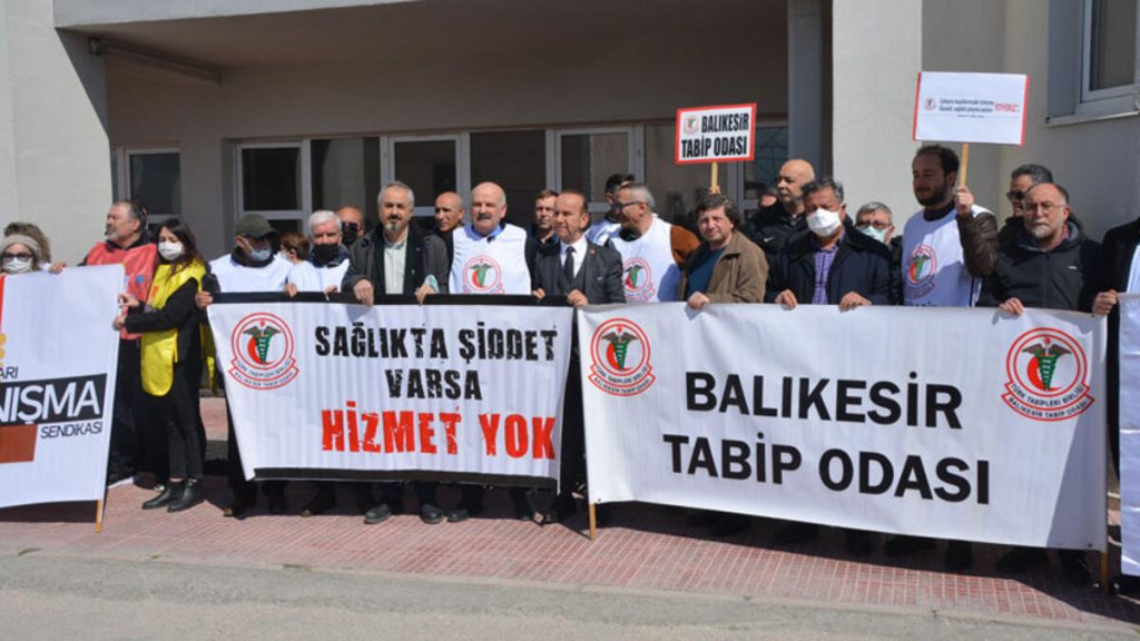 Bir hekime daha şiddet ve ölüm tehdidi: ‘Bakan’ı göreve çağırıyoruz’