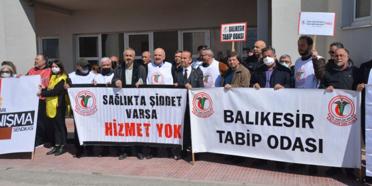 Bir hekime daha şiddet ve ölüm tehdidi: ‘Bakan’ı göreve çağırıyoruz’
