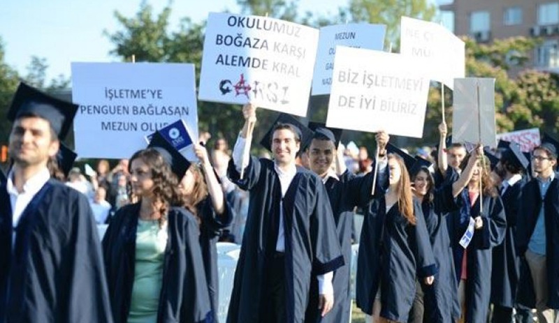 Boğaziçi Rektörlüğü: Mezuniyet töreninde eylem yapılırsa mezun kartlarınız iptal edilir