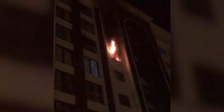 Bursa'da 7 katlı apartmanda yangın: 2 kişi dumandan etkilendi