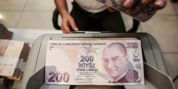 Bütçe açığının yarısı KKM'den