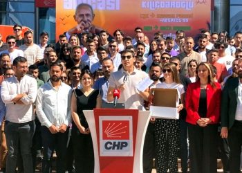 CHP Gençlik Kolları'ndan AKP'ye 'kargo paketi'