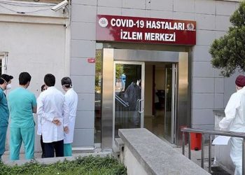 CHP'den Sağlık Bakanlığı'na Covid-19 uyarısı: Vakalar arttı, acil önlem alın