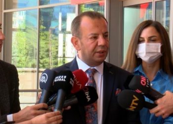 CHP&rsquo;den ihracı istenen Tanju &Ouml;zcan &lsquo;savunma&rsquo; verdi