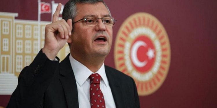 CHP'i Özel: Bizim çocukların Varank dayısı yok, torpil listesinde adı yok