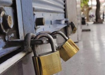 CHP’li Ağbaba: Son 4 yılda yarım milyon esnaf kepenk kapattı