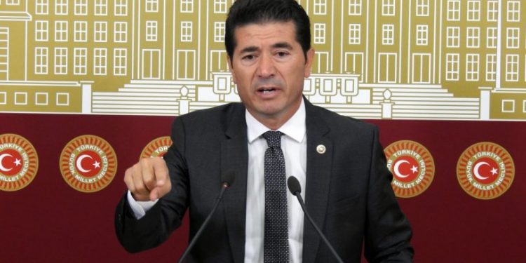 CHP'li Ahmet Kaya: Trabzon iş bilmezliğin mi, beceriksizliğin mi, sahipsizliğin mi bedelini ödüyor?