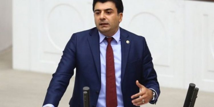 CHP’li Emre: Darbe komisyonu dinlemesin diye ihbarcı binbaşıyı MİT personeli yaptılar