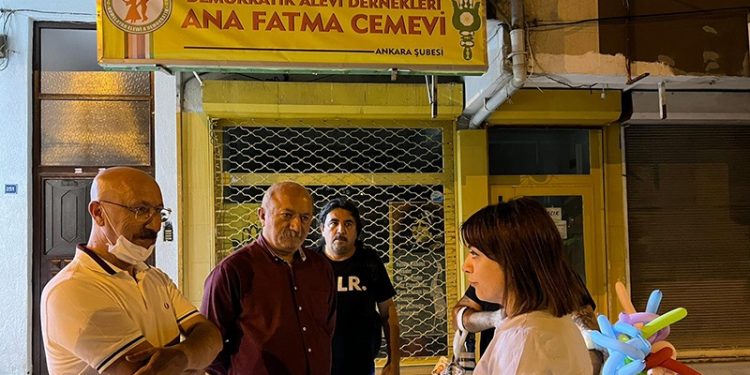 CHP’li Taşcıer, saldırı düzenlenen cemevinde: Sayın Soylu öyle genelge yayınlamayla bu iş olmaz