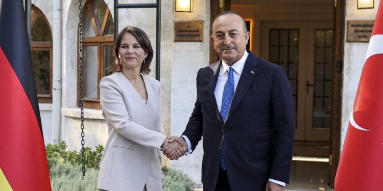 Çavuşoğlu, Alman mevkidaşına sert çıktı: Gezi olaylarında Kavala’yı ne kadar fonladığınızı biliyoruz