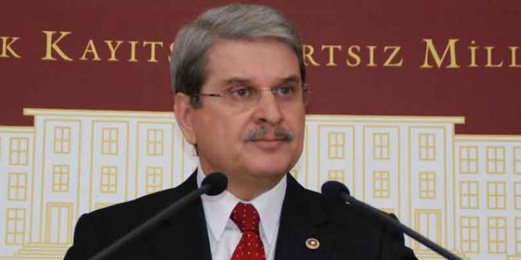 Çıray'dan 15 Temmuz Raporu tepkisi: 'Kahraman, darbeyi karartmak istiyor'