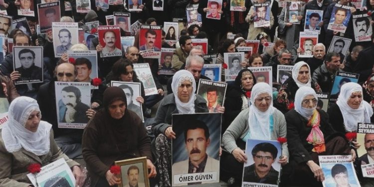 Cumartesi Anneleri: Galatasaray’dan vazgeçmiyoruz