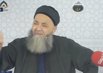 Cübbeli Ahmet: Bana cenazede su döktürmediler